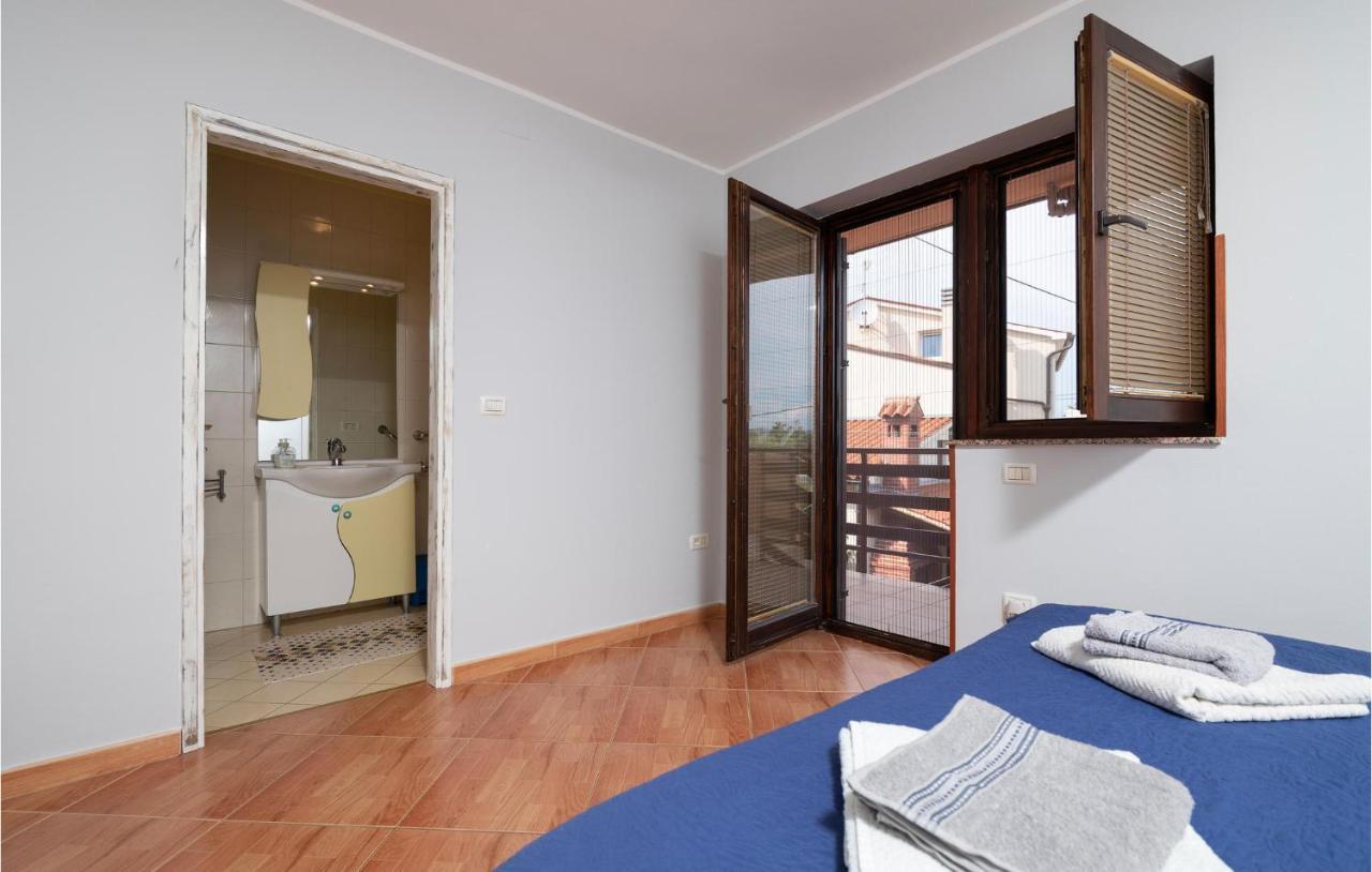 1 Bedroom Amazing Apartment In Peruški Exterior foto