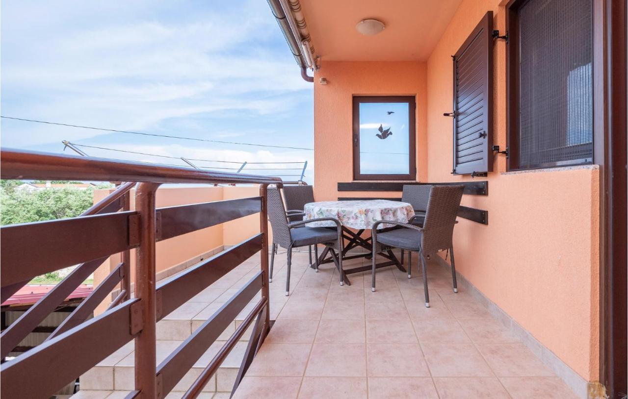1 Bedroom Amazing Apartment In Peruški Exterior foto